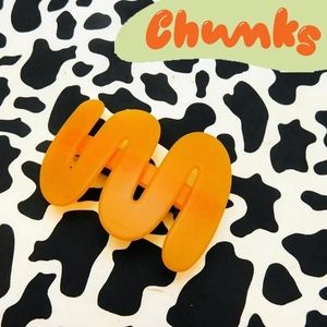 CHUNKS Squiggle Clip in Tang
